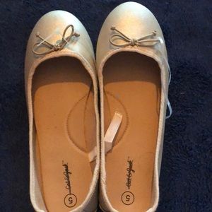 Gold dress shoes